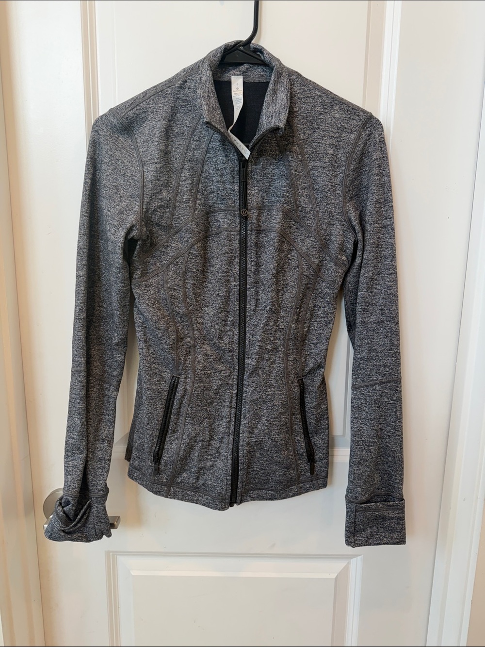 Lululemon Heathered Gray Full-Zip Jacket – Size 6